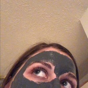 Meet your Posher, Briana